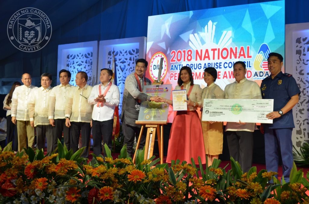 DILG confers 1st National Anti-Drug Abuse Performance Award to 241 ...